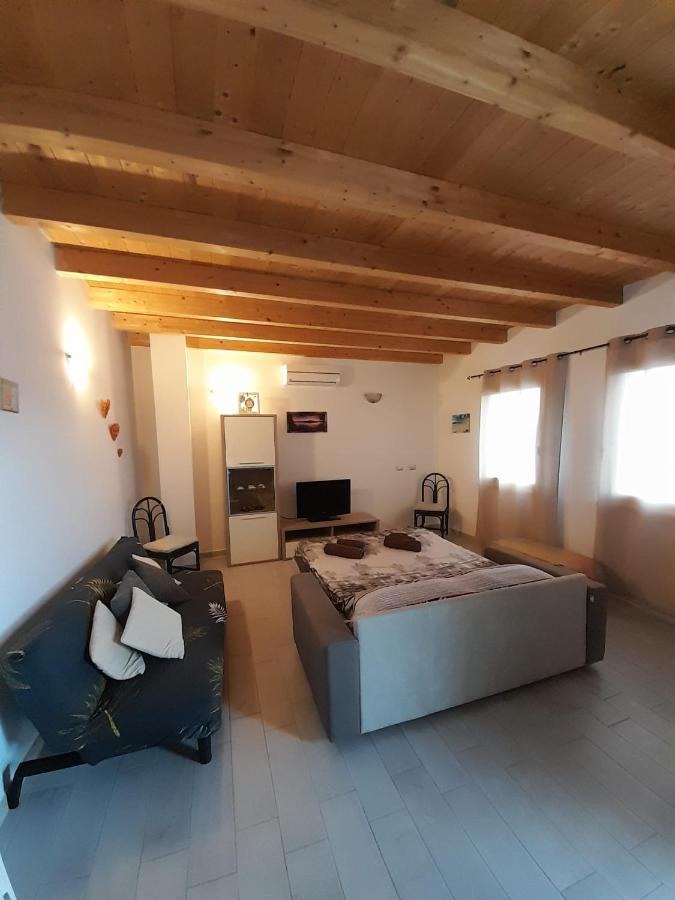 Casa Rosa Dei Venti Apartment Villa San Pietro Luaran gambar