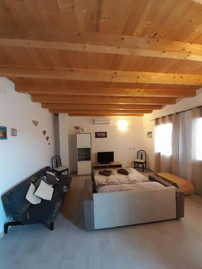 Casa Rosa Dei Venti Apartment Villa San Pietro Luaran gambar